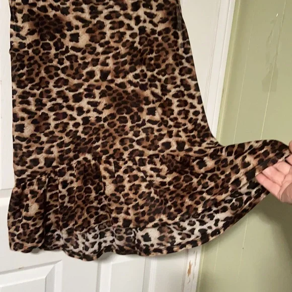 Free kisses women’s leopard print sheer ruffled tank top size 2X - Picture 4 of 9
